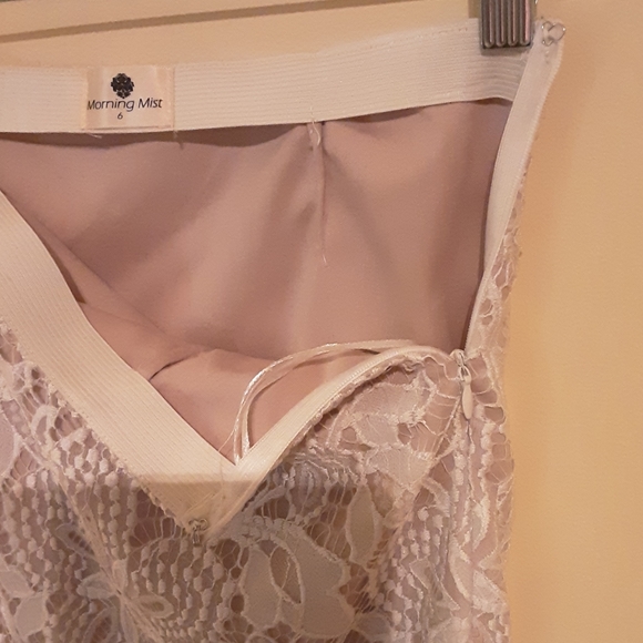 HELLO MOLLY (MORNING MIST ) (LACE SKIRT SIZE 6 - Picture 3 of 5